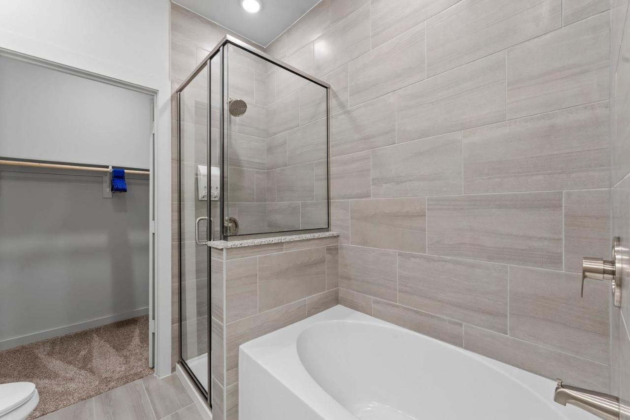 Апартаменти Luxury Central Apts - Free Parking, Gym, Fast Wifi Остін Екстер'єр фото